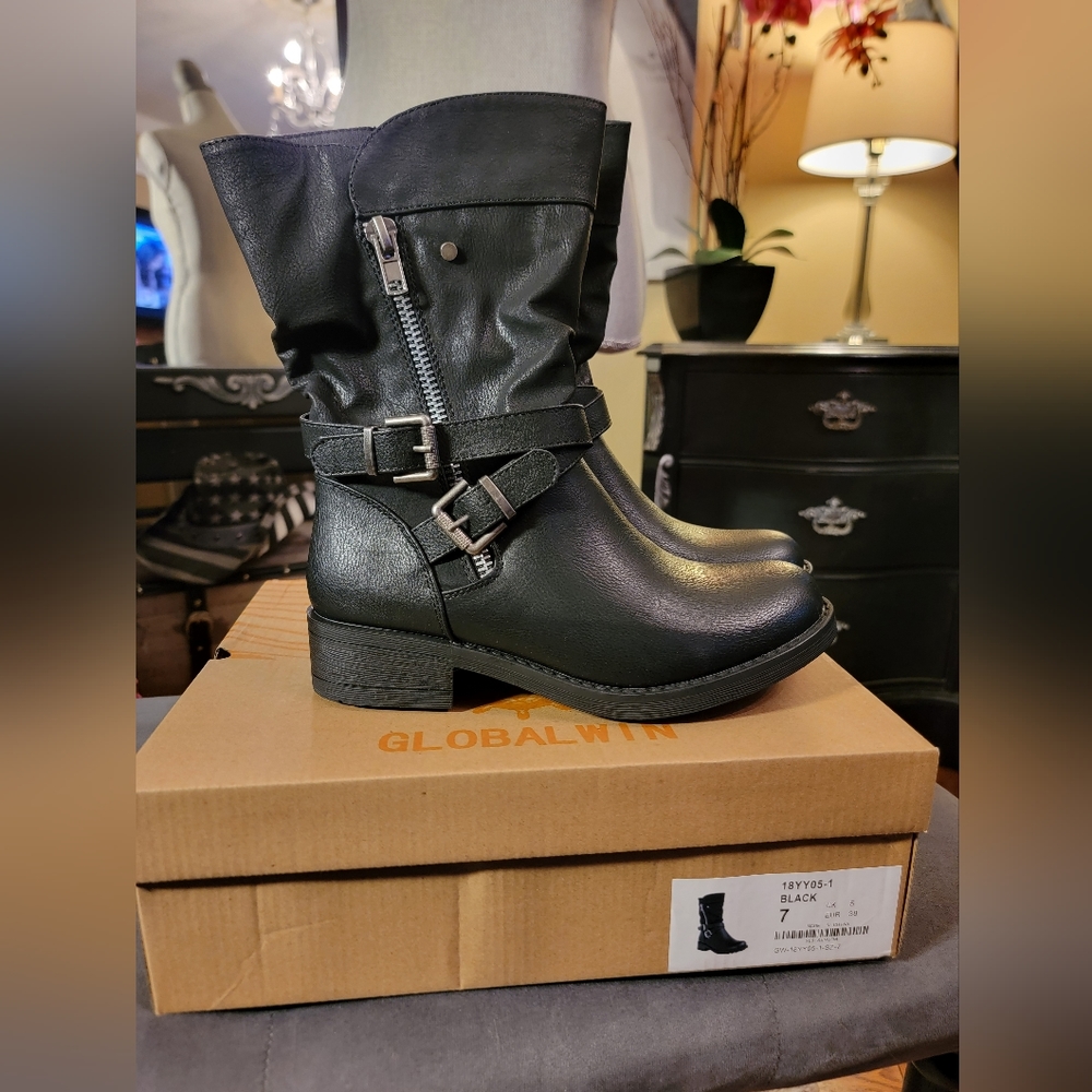 Global Win black boots with buckles